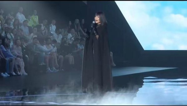 赢盈配资 知名歌手舌癌术后站上舞台，舌部锻炼有助恢复